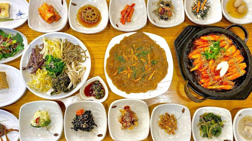 하동맛집 '쉬어가기좋은날식당'에서 향긋한 재첩더덕정식 즐기기