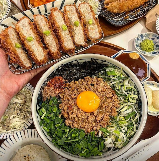 푸짐한 음식과 정성이 공존하는 백소정 공릉맛집
